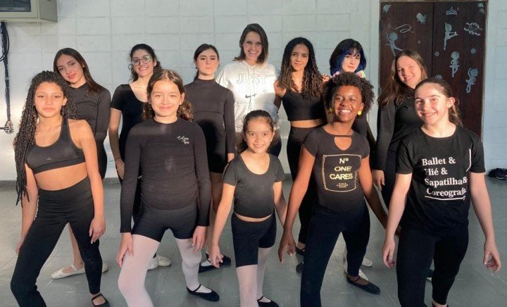 2738 bailarinas