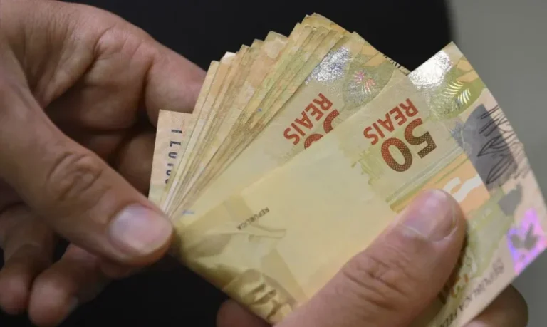 dinheiro salario agora no vale.jpg