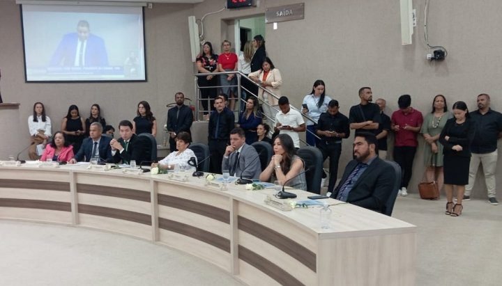 9cdc63cb db9a 4391 b049 b62adb9177c8