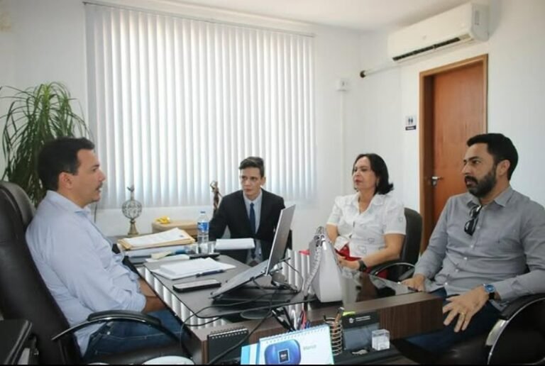 Carmelia se encontra com Tulio 07022025