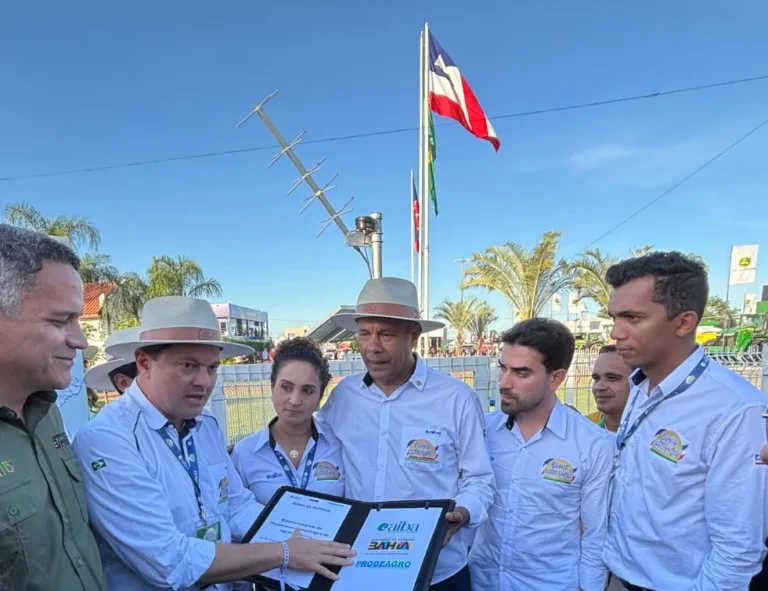entrega de estacao monitoramento hidrico 1 3.jpeg