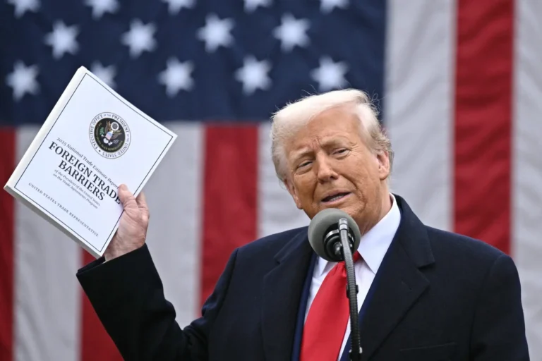 trump anuncia tarifas scaled 1 2048x1366 1