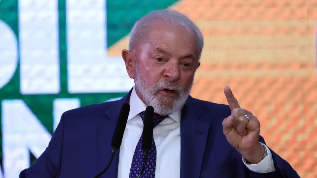 Lula defende prisao por obras paradas 02102025