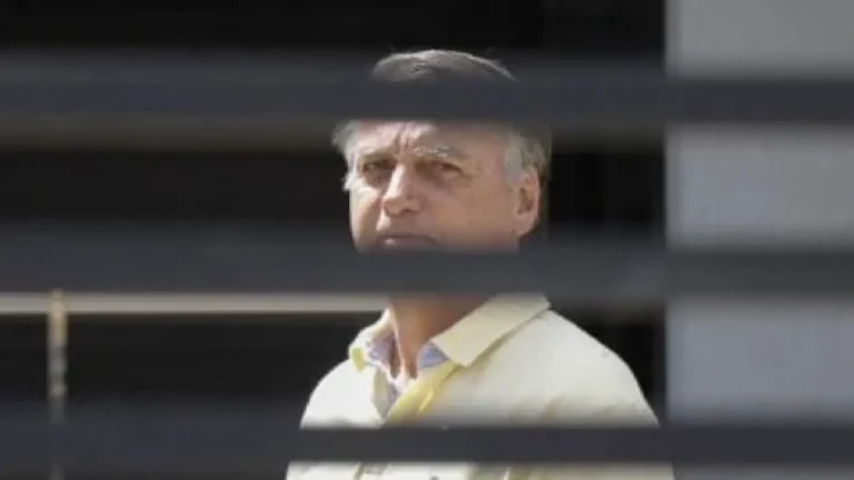 Bolsonaro preso 07112025