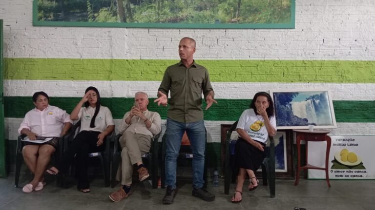 a7fc49ce 9199 4d4b aaf9 1222ead8f45b