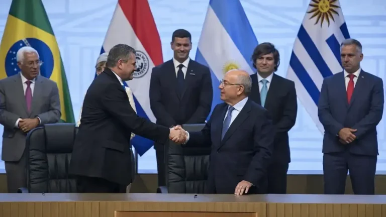 Acordo UE Mercosul e assinado apos 25 anos Paraguai credita avanco a Lula 17012026