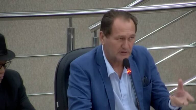 Adriano Stein denuncia rachadinha e irregularidade no Residencial Solar Barreiras e fala em abrir CPI 17032026