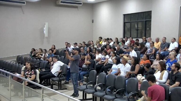 Agentes de saúde lotam Câmara de Barreiras em audiência pública por pagamento do Incentivo Financeiro Adicional