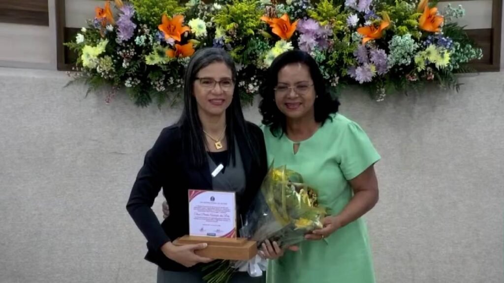 Eliane Pereira Assunção dos Reis, homenageada pela vereadora Silma Alves 11032026 Eliane Pereira Assunção dos Reis, homenageada pela vereadora Silma Alves 11032026