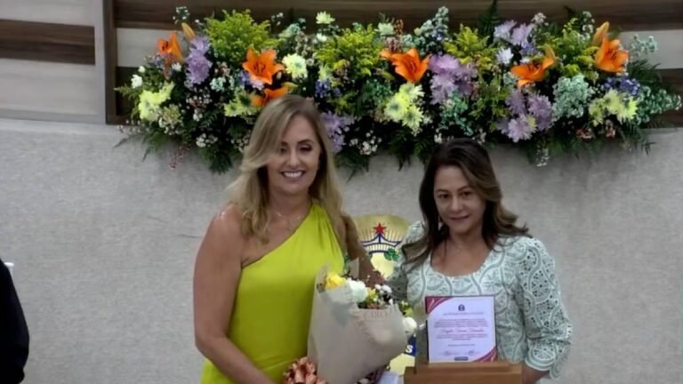 Haydée Teixeira Fernandes, homenageada pela vereadora Dicíola Baqueiro 11032026