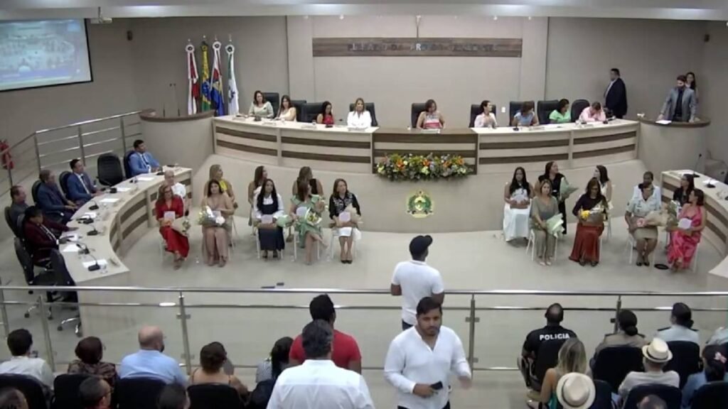 Noite de emoção e reconhecimento Câmara de Barreiras celebra a força da mulher em sessão solene histórica 11032026 Noite de emoção e reconhecimento Câmara de Barreiras celebra a força da mulher em sessão solene histórica 11032026