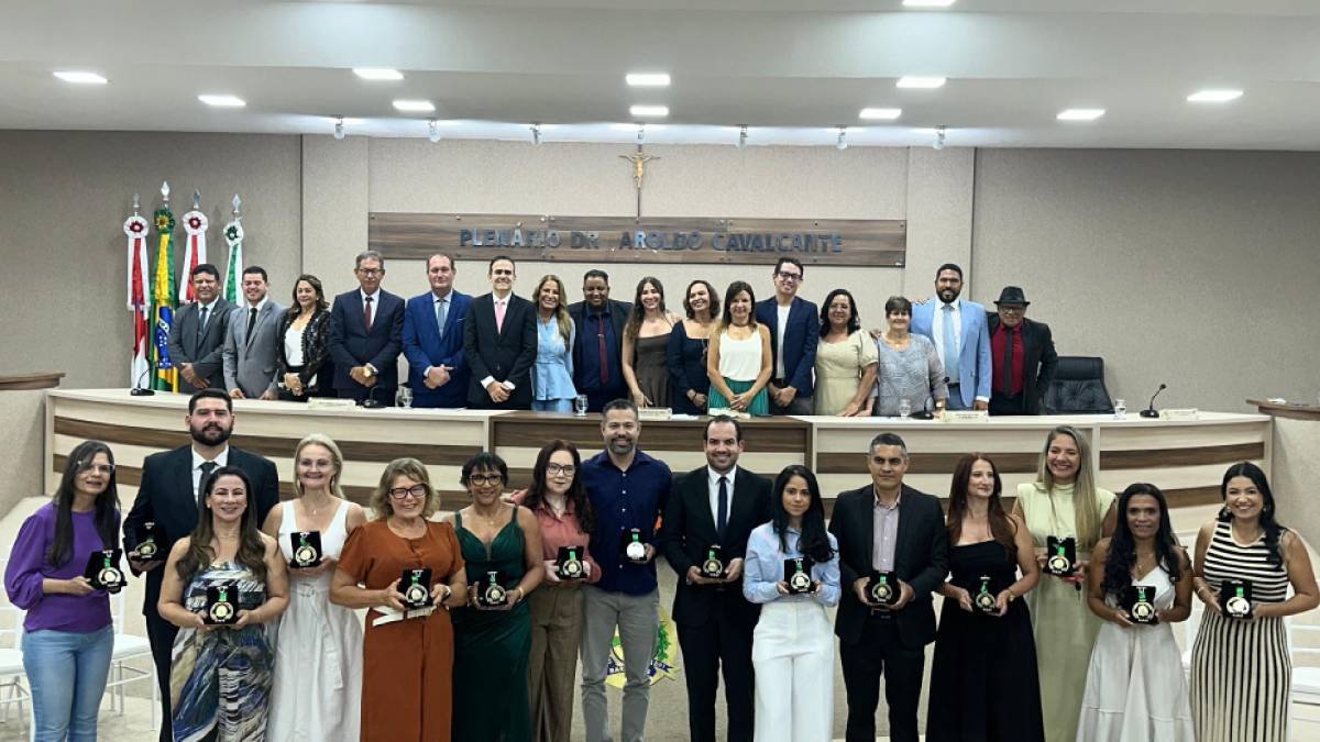 Barreiras condecora “Heróis que Salvam” em reconhecimento histórico à excelência na saúde regional