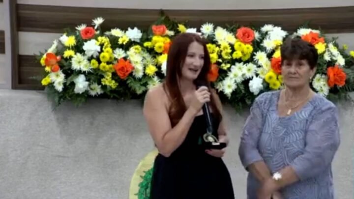 Célia Paula Rodrigues (Homenageada pela Vereadora Beza)