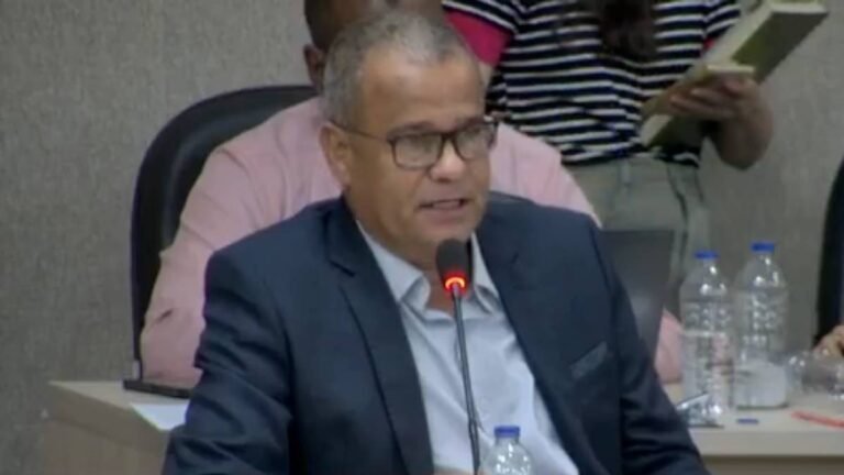 “Chega de apontar o dedo” Tatico convoca prefeito para conversa franca e sugere aplicativo municipal em Barreiras