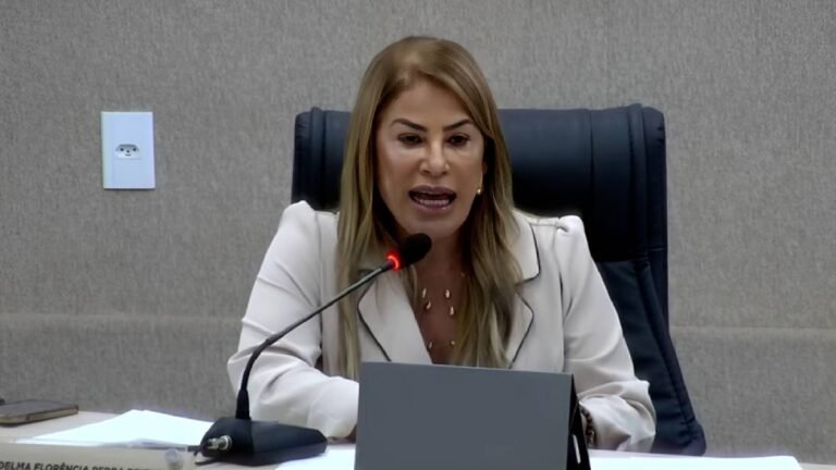 Delmah Pedra destina veículo ao CAPS e propõe lei de proteção a filhos de vítimas de violência 13042026