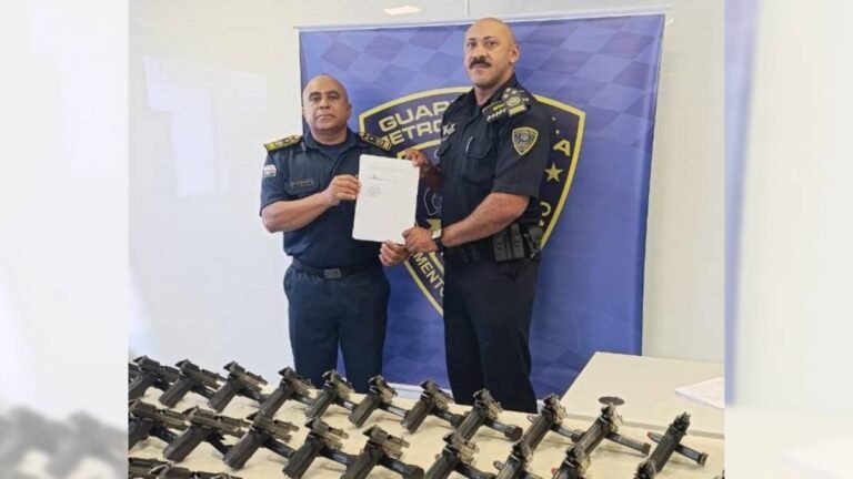 GCM de Barreiras recebe doação de 80 pistolas da Guarda Metropolitana de Goiânia