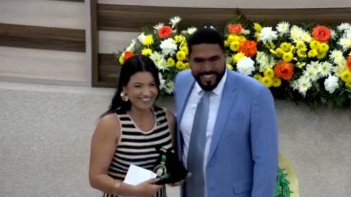 Jaqueline Silva da Cruz Moreno (Homenageada pelo Vereador Allan do Allanbick)
