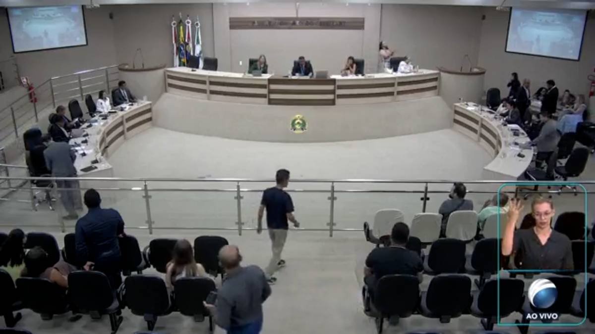 Câmara de Barreiras derruba veto do prefeito e devolve terreno ao patrimônio Público