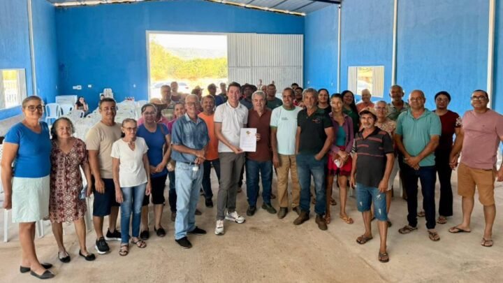 João Felipe participou de uma reunião com os membros da Associação Cinco Rio Branco