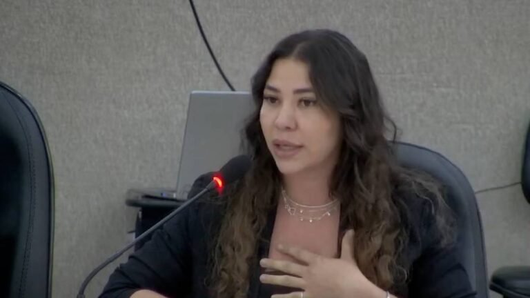 O mistério do “orçamento felino”: Thaislane Sabel oferece discurso de sete vidas e silencia sobre ONG na Câmara