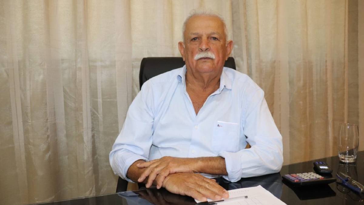 O prefeito de Brejolândia, Edésio Bastos