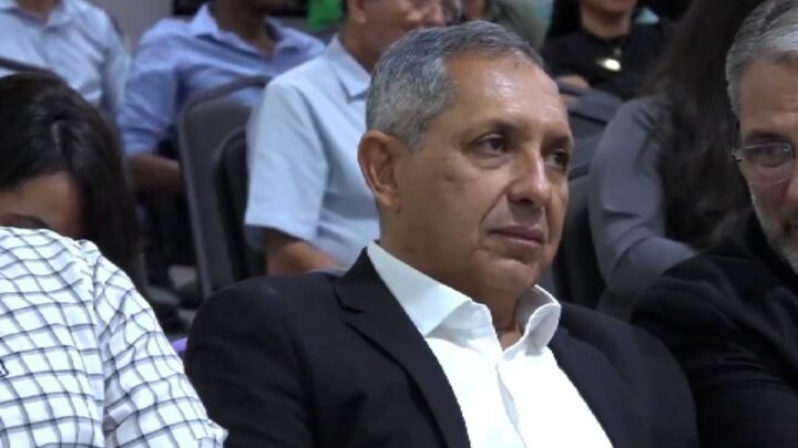 Roberto de Carvalho, corretor de imóveis
