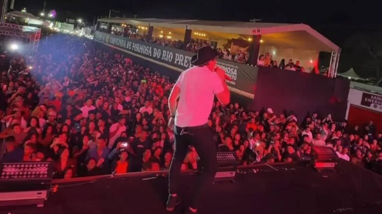 Show de Natanzinho Lima na 40ª Vaquejada de Formosa do Rio Preto