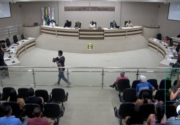 Câmara de Barreiras debate combate à violência contra o idoso e cobra políticas públicas efetivas