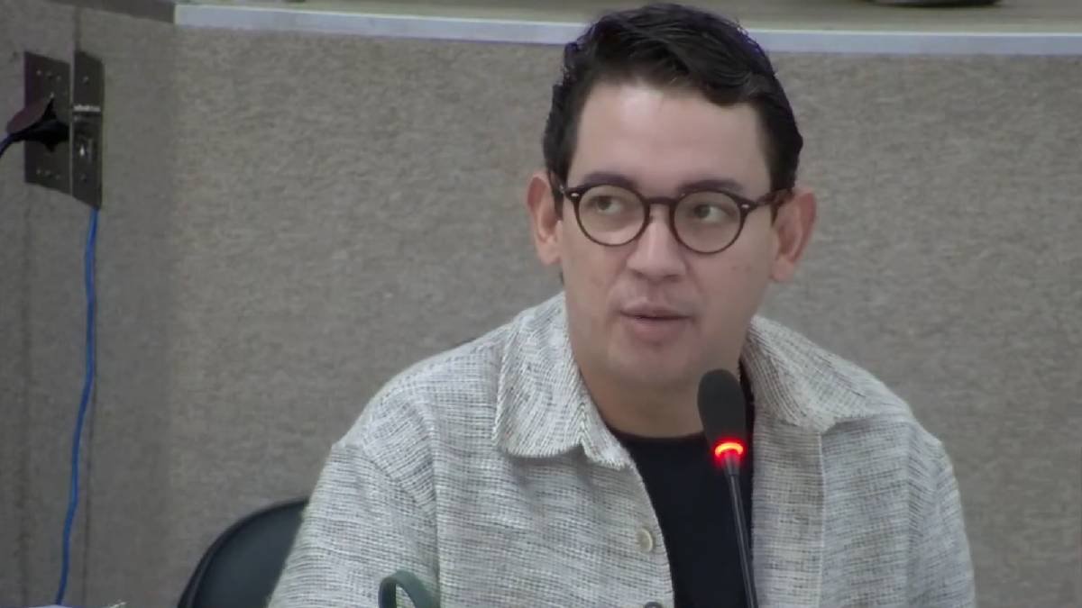 João Felipe entrega laboratórios de informática e defende o papel institucional do Legislativo em Barreiras