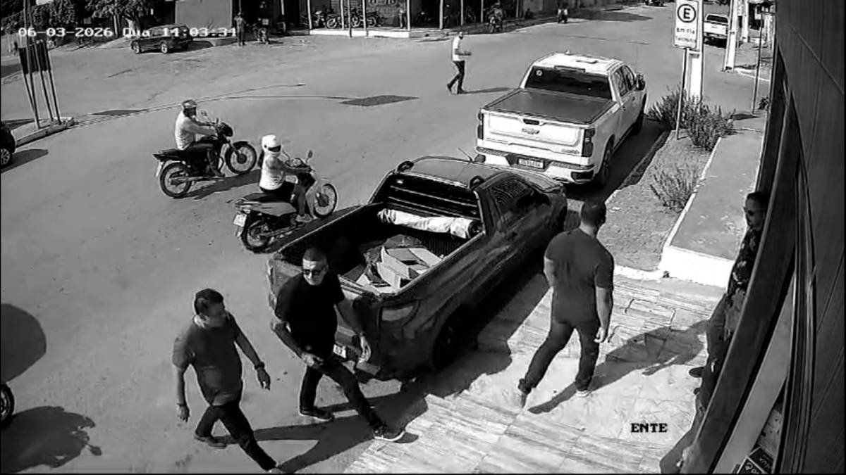 Vídeos desmentem Walter Mariano e provam que prefeito armou emboscada antes de agredir vereador